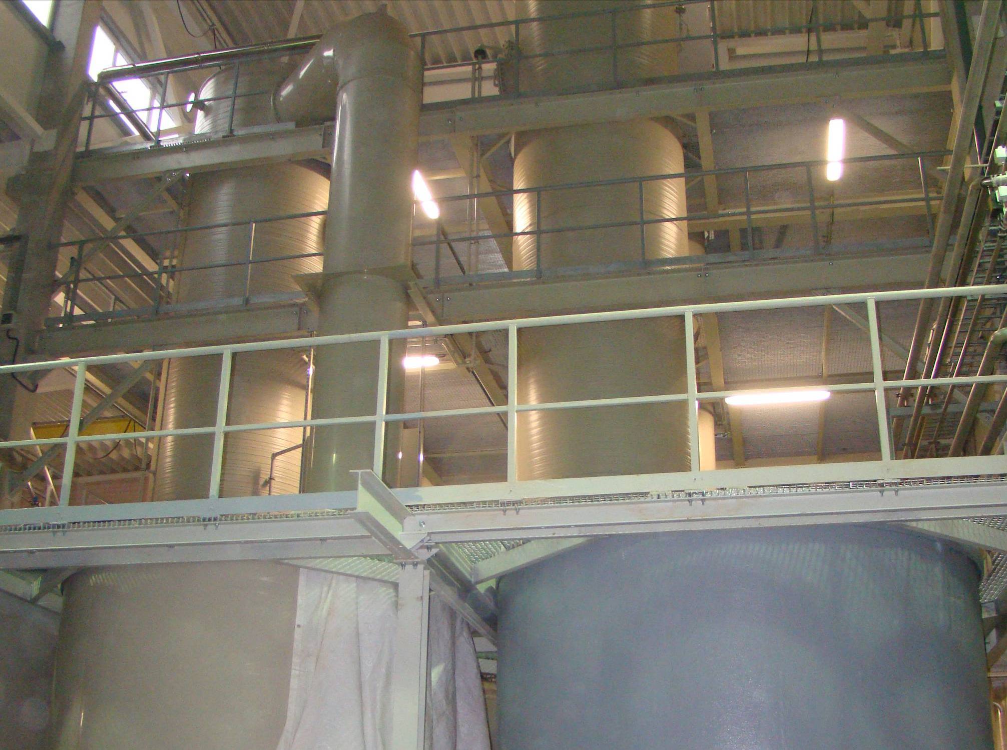 image002